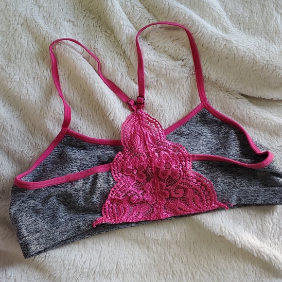 SOLD Teen/Girl/Petite Woman 8 Bras/Bralettes - Picture 10 of 11